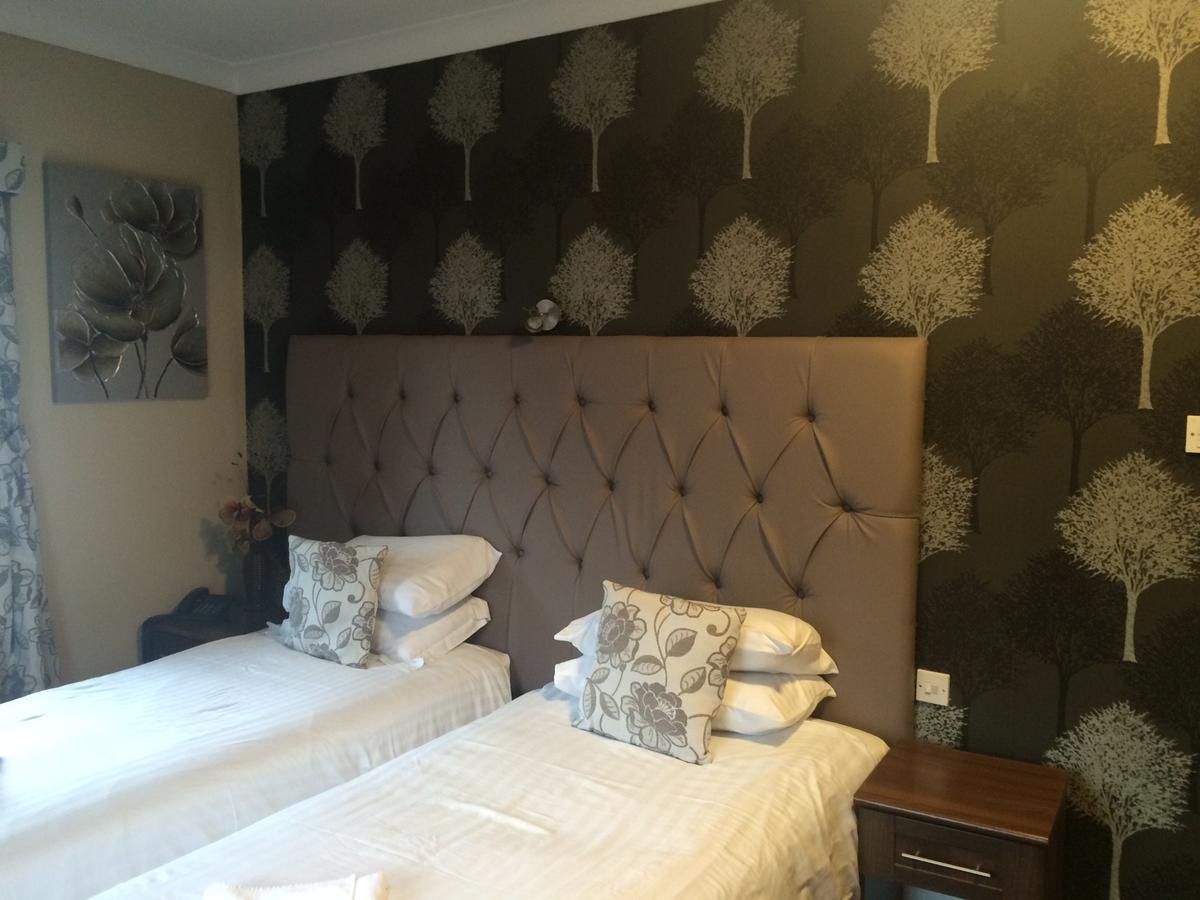 The Griffin Inn St Helens  エクステリア 写真